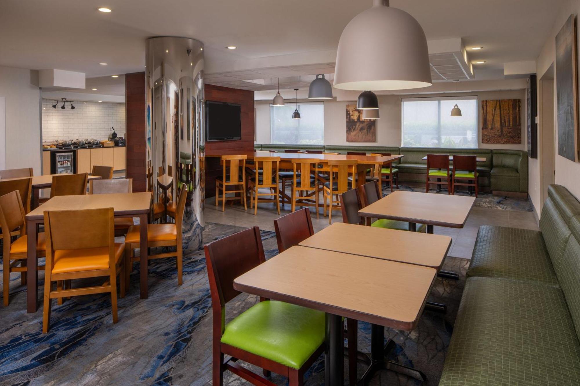 Fairfield Inn & Suites By Marriott Fort Myers Cape Coral Cypress Lake Εξωτερικό φωτογραφία