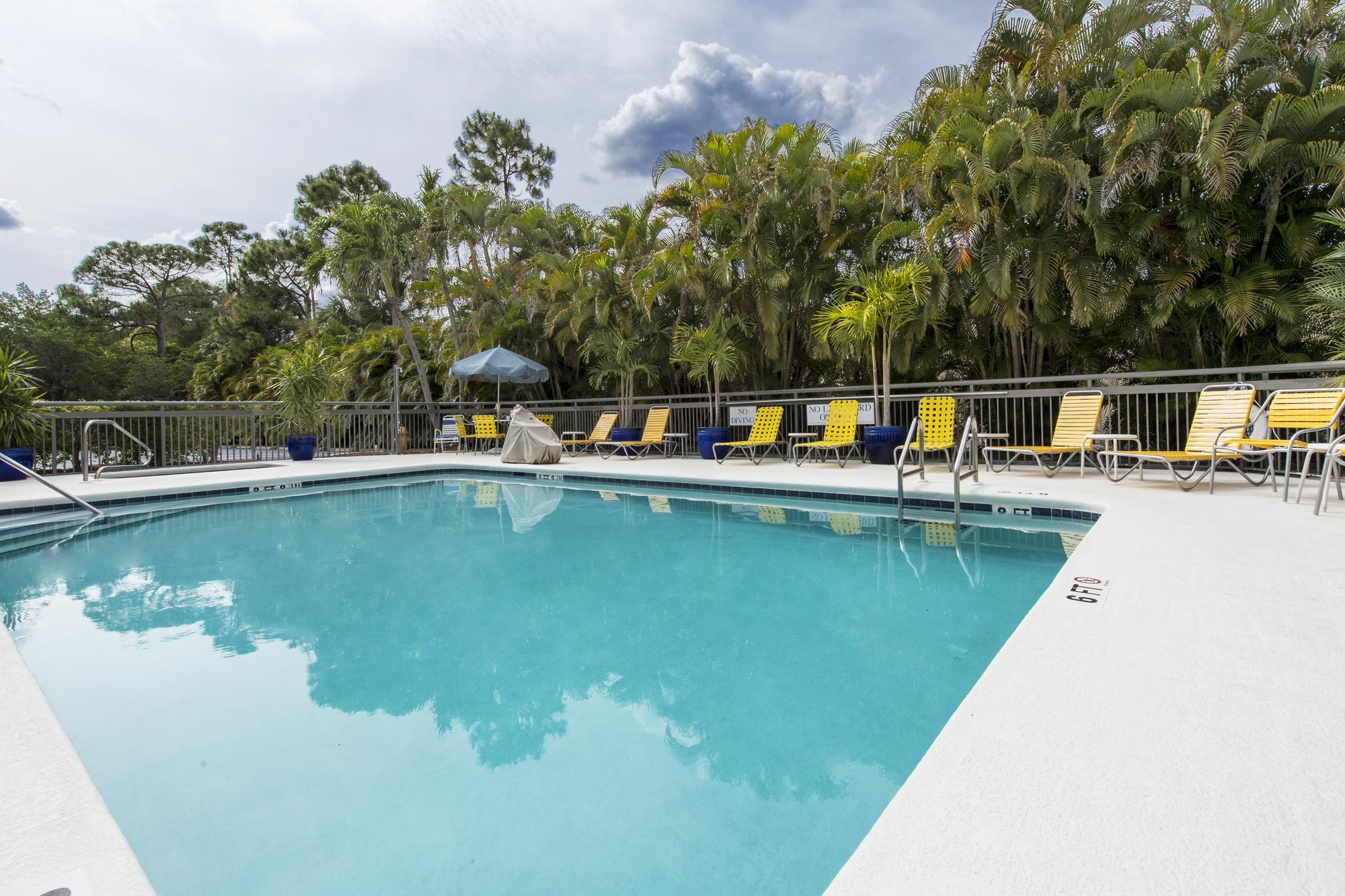 Fairfield Inn & Suites By Marriott Fort Myers Cape Coral Cypress Lake Εξωτερικό φωτογραφία