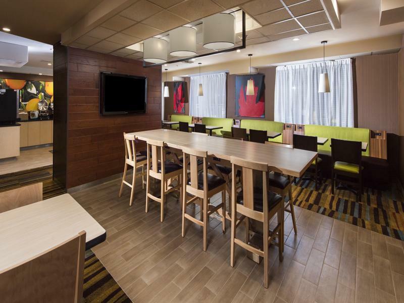 Fairfield Inn & Suites By Marriott Fort Myers Cape Coral Cypress Lake Εξωτερικό φωτογραφία